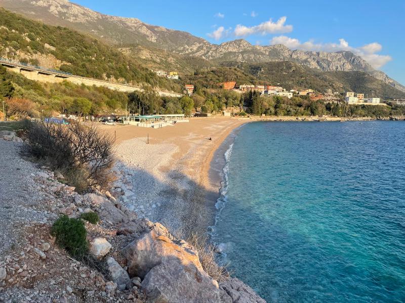Graf Medin Budva Residence - image 6