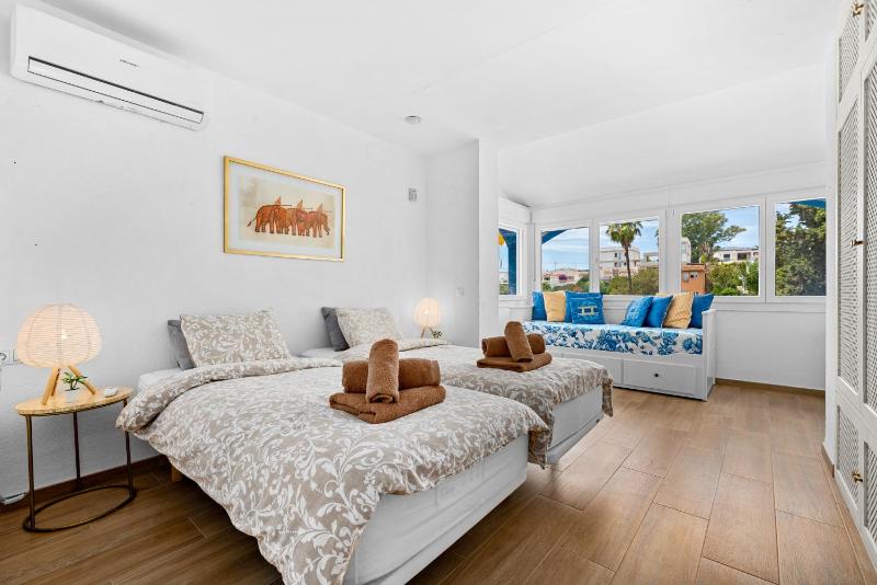 27 - Villa 2 etages avec ascensseur a Nueva Andalucia Marbella - image 35