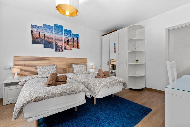 27 - Villa 2 etages avec ascensseur a Nueva Andalucia Marbella - image 19
