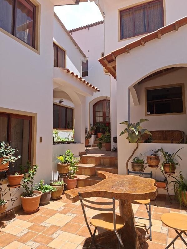 Hostal CADENA casa de huéspedes - image 5