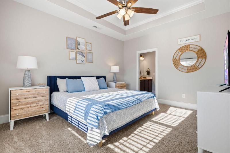 Seas The Dream 3BR New Construction Home - image 22