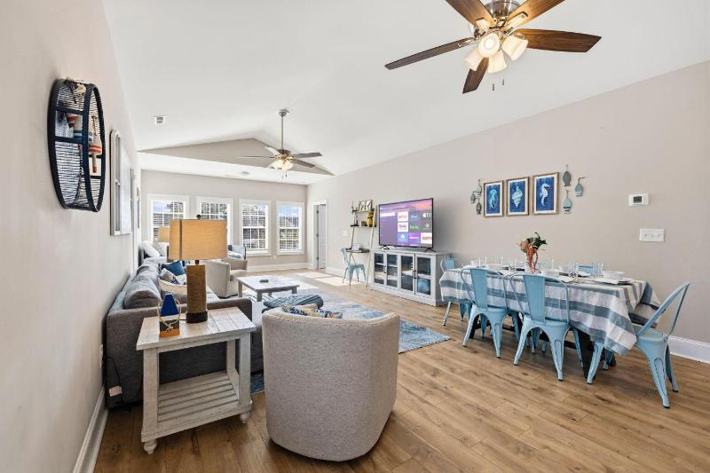 Seas The Dream 3BR New Construction Home - image 30