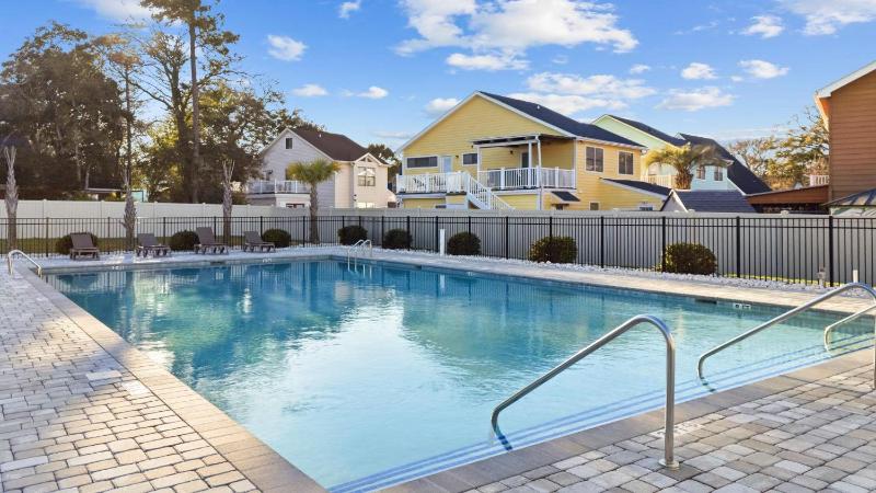 Seas The Dream 3BR New Construction Home - image 8