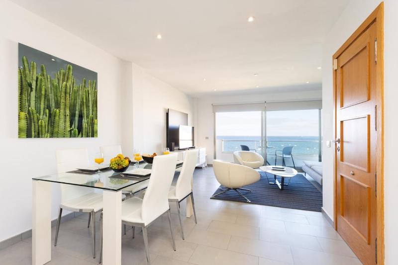 Luxury Penthouse with Sea Views and Terrace La Caleta - image 9