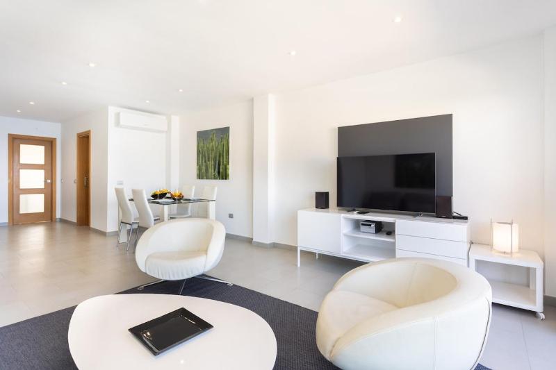 Luxury Penthouse with Sea Views and Terrace La Caleta - image 35