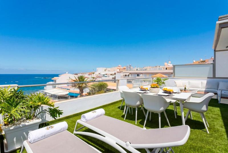 Luxury Penthouse with Sea Views and Terrace La Caleta - image 23