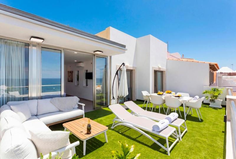 Luxury Penthouse with Sea Views and Terrace La Caleta - image 47