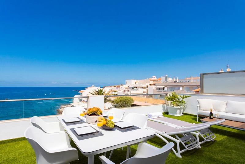 Luxury Penthouse with Sea Views and Terrace La Caleta - image 19