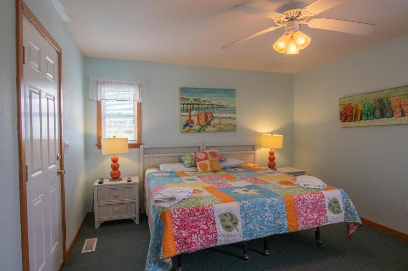 5454 - Sea View - image 25