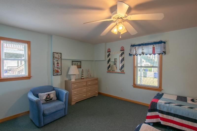5454 - Sea View - image 23