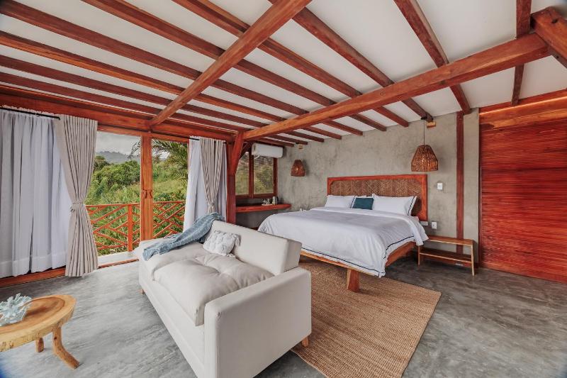 Jaguar Beachfront Ecohotel & Spa - image 18