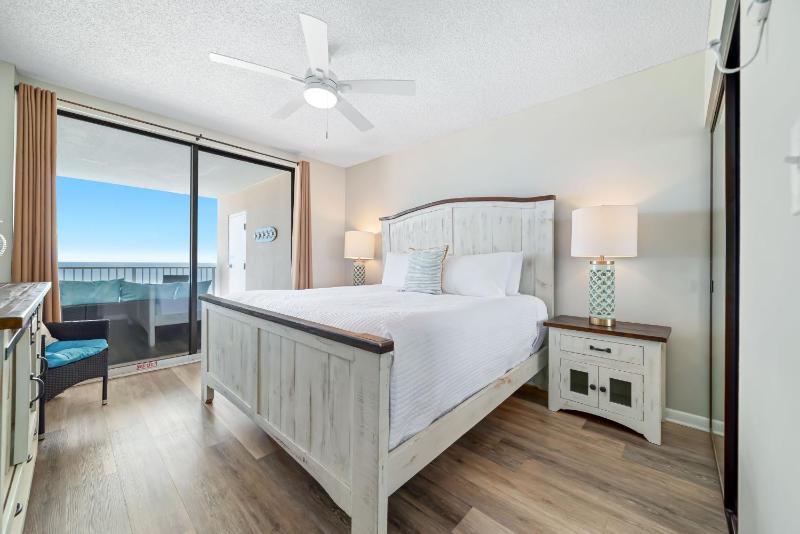 Bluewater Unit 1005 - image 18