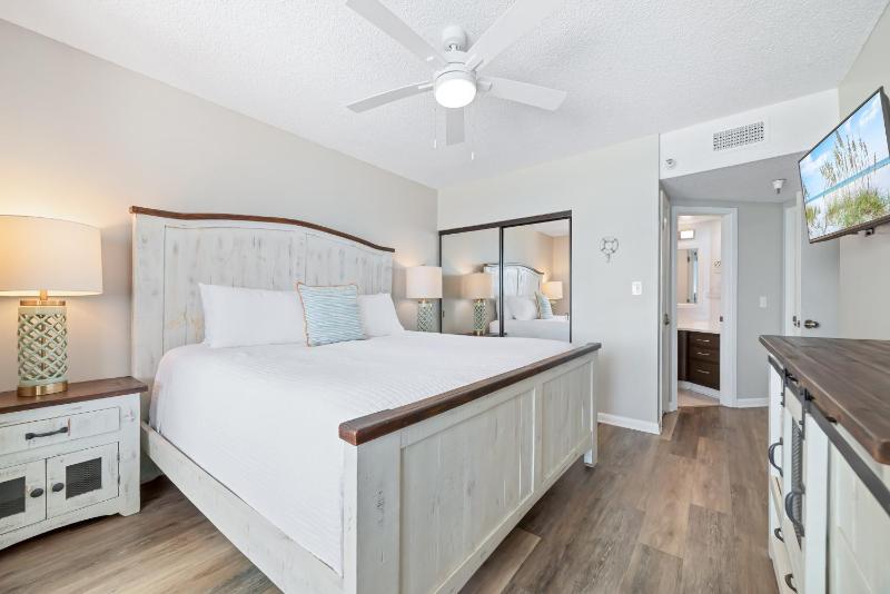 Bluewater Unit 1005 - image 38