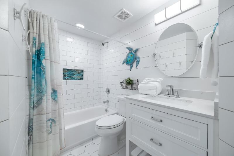 Bluewater Unit 1005 - image 31