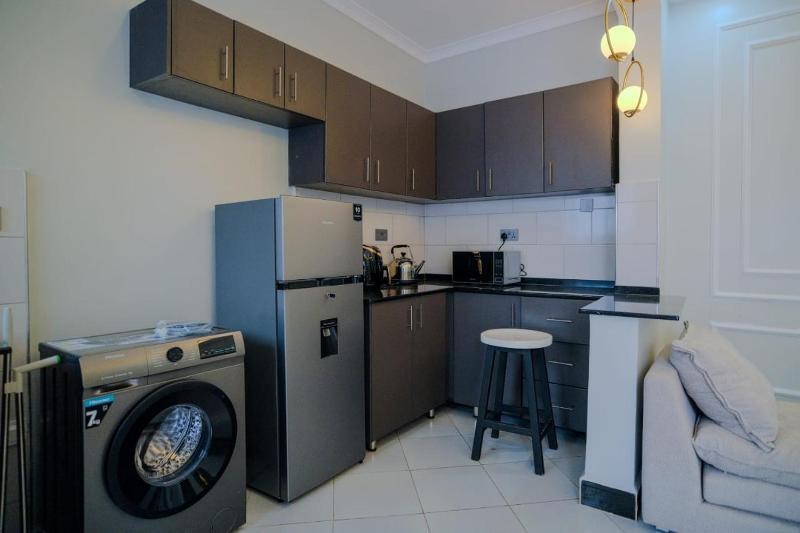 CozyLiving Premium 1-Bedroom Apartment - image 2