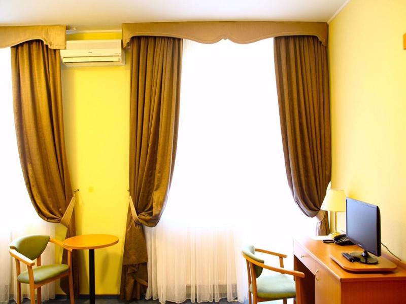 Superior Single Room image 3