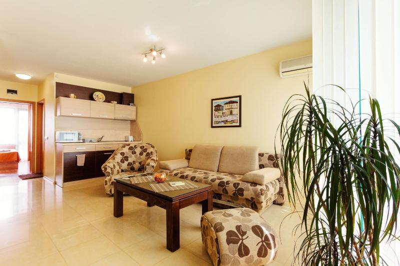 Bright House - image 22
