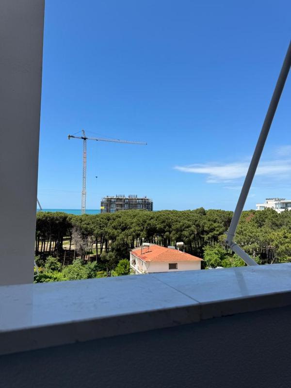 Modern Oasis - 5-Min Walk to Beach - image 9