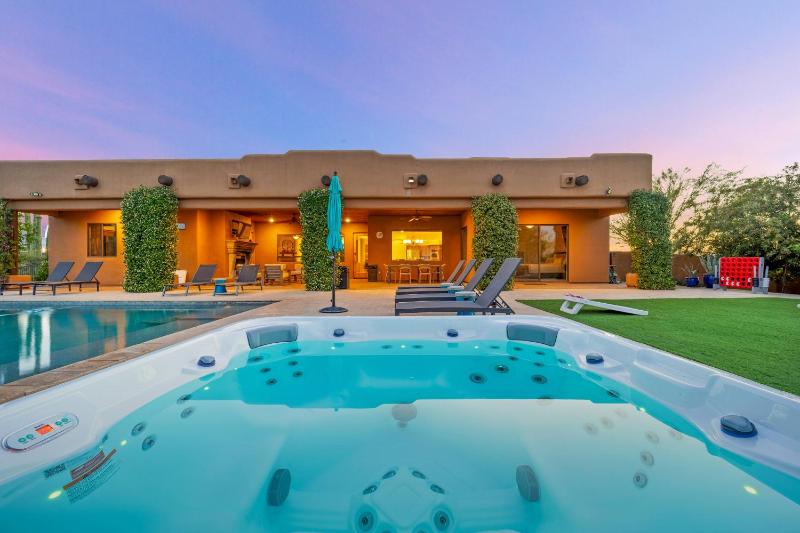 Private Desert Villa with Pool and Putting Green - image 25