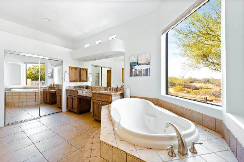Private Desert Villa with Pool and Putting Green - image 14