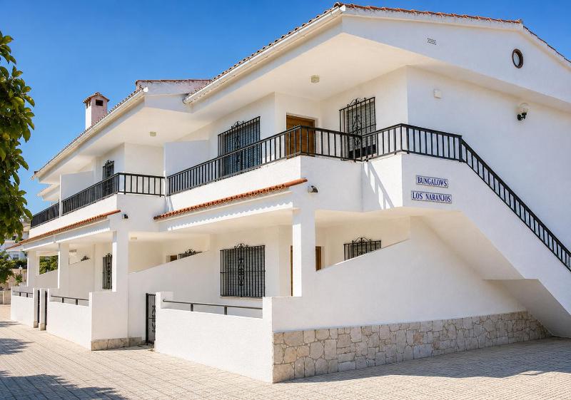 Turyva Tarongers 8 - Cozy Apartment with Terrace & Parking near Peniscola Beach - image 8