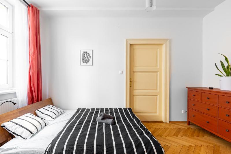 Prime Location Residence Private Parking - image 10