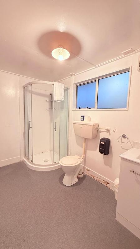 Camellia Court Family Motel - image 39