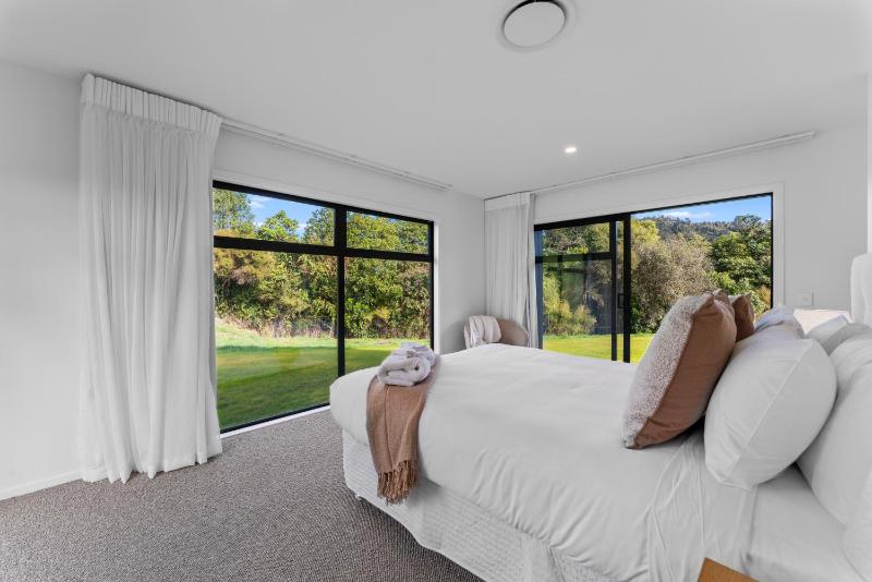 Kinloch Retreat - image 19