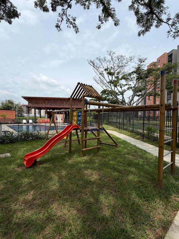 Moderno y Exclusivo Apto cerca a Jardín Plaza - image 11