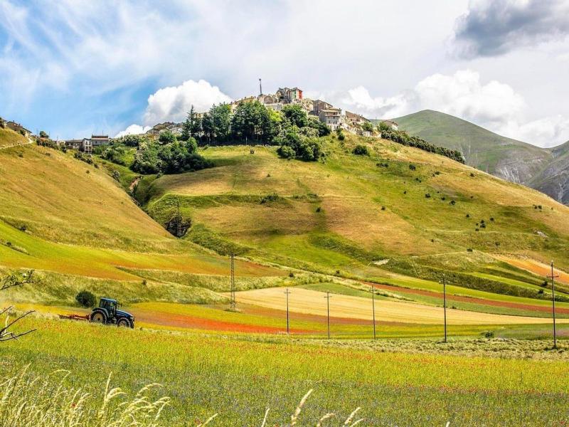 Romantic Holiday Villa Getaway in Umbria - image 24