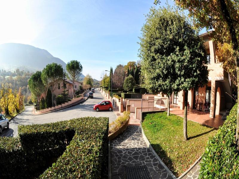 Romantic Holiday Villa Getaway in Umbria - image 34
