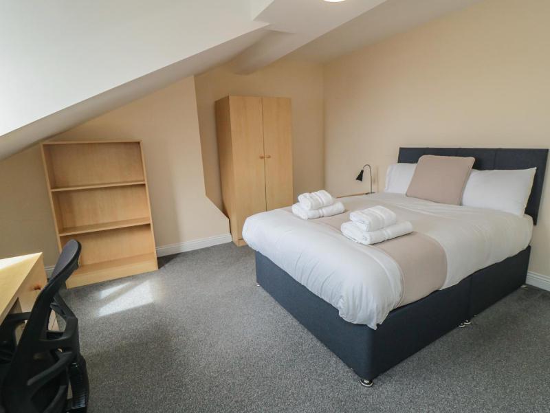 The Newborough Apartment 5 - image 8