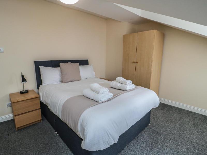 The Newborough Apartment 5 - image 10