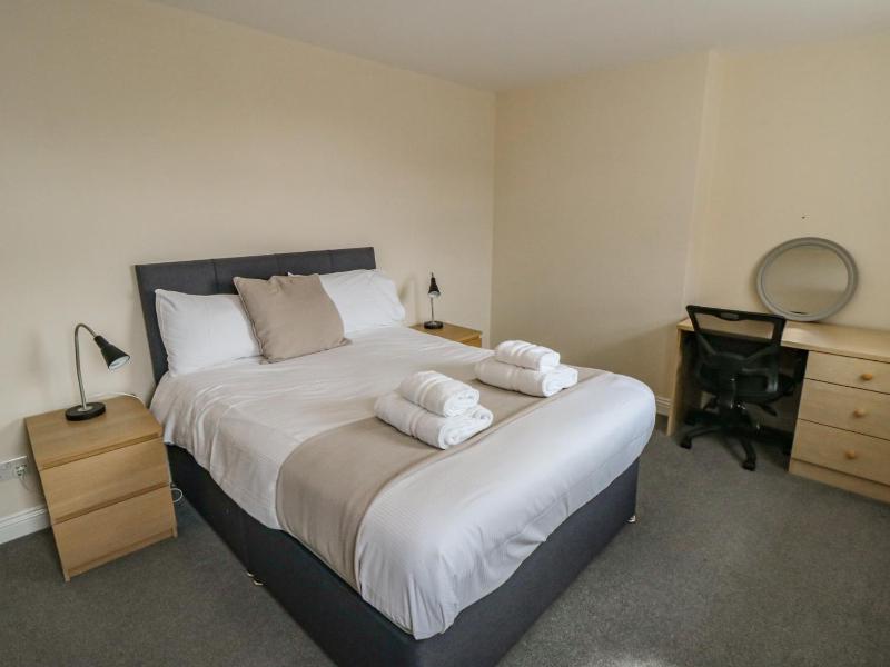 The Newborough Apartment 4 - image 14