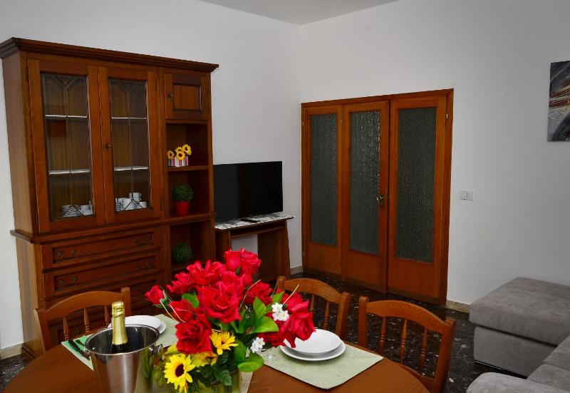 Condominio Cattel A01 - image 13
