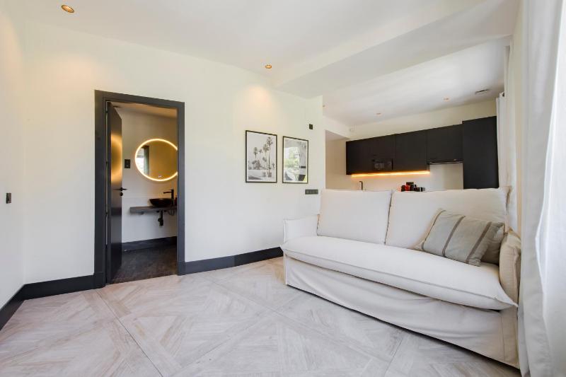 Chic Apt para 4pax en Plaza del Carmen-Gran Via E2 - image 10