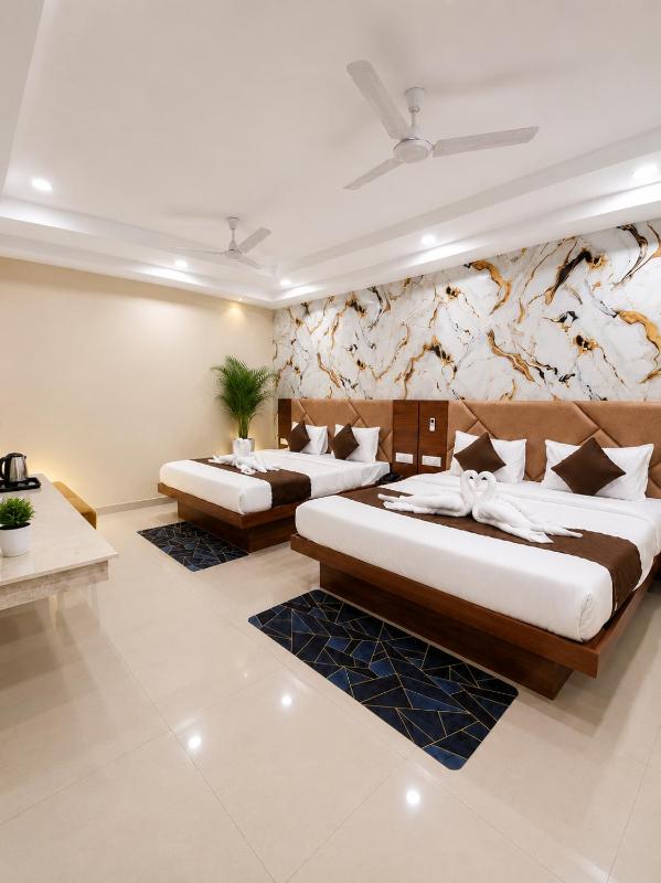 Hotel Glory - image 4