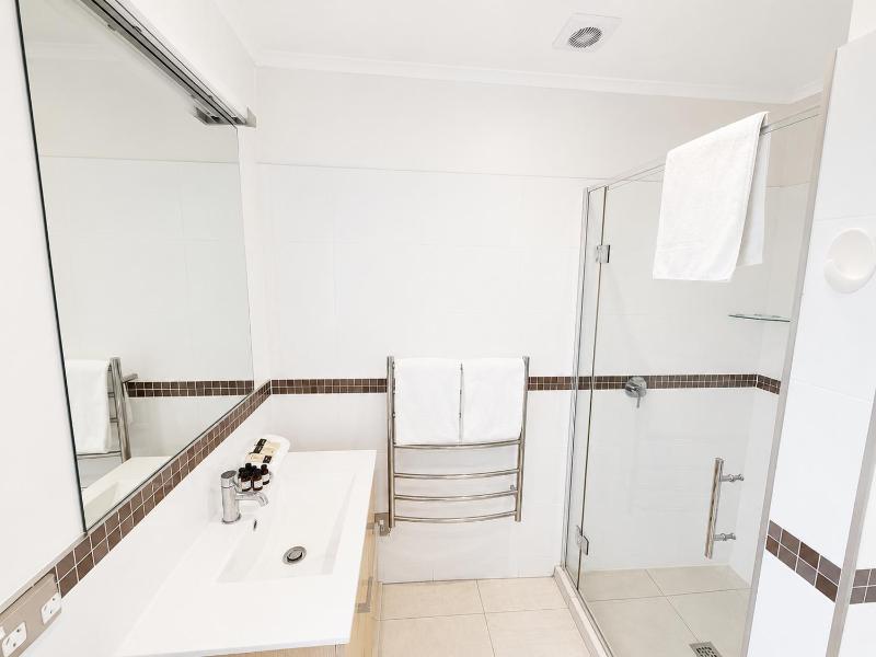 Avana Suites - image 26