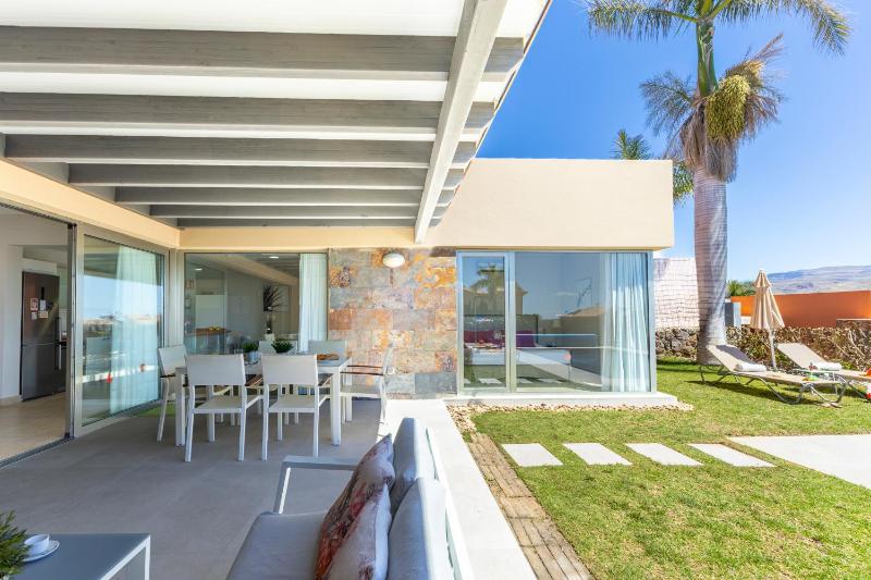 Sunshine by VillaGranCanaria - image 33