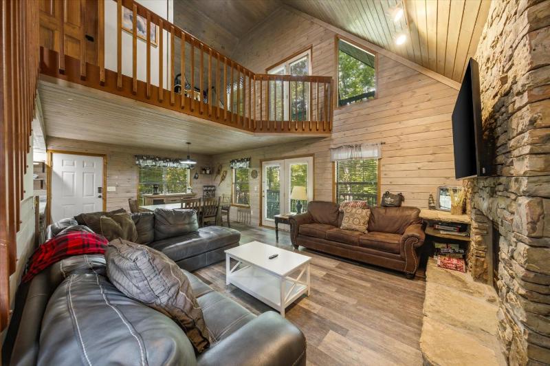 The Elysian Retreat chalet - image 35