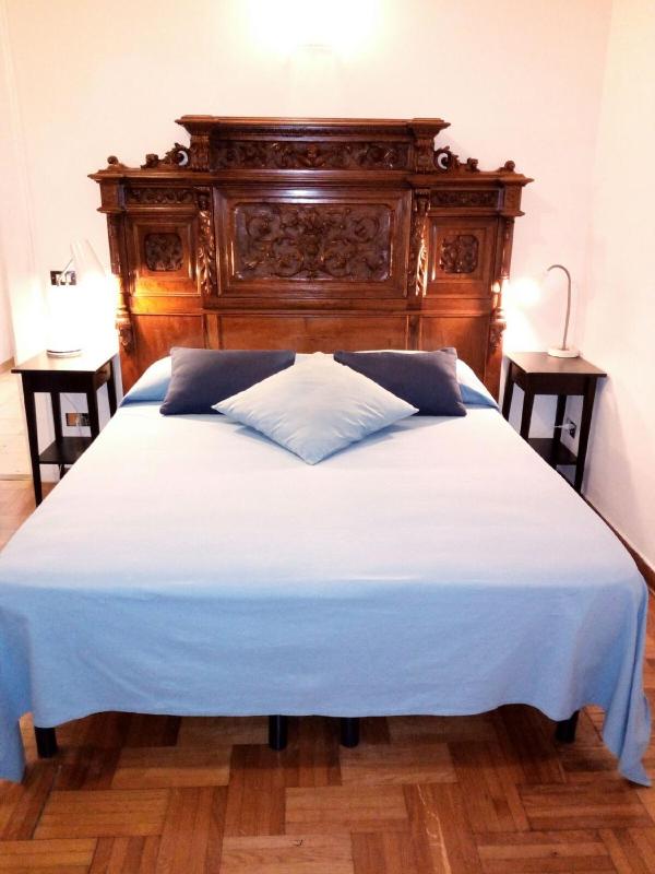Double or Twin Room with Balcony image 4