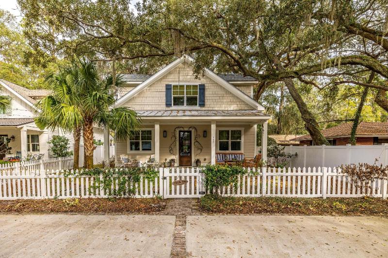 Oak Isle Cottage - image 1
