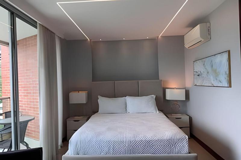 Provenza High Floor • Pool & Gym • Coworking - image 5