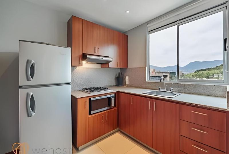 Provenza High Floor • Pool & Gym • Coworking - image 2