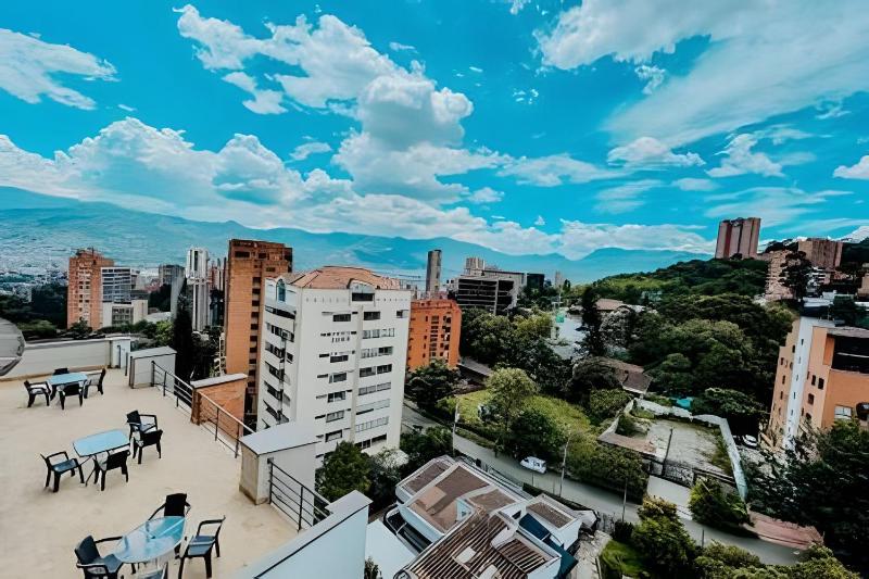 Provenza High Floor • Pool & Gym • Coworking - image 4