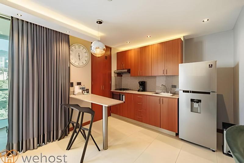 Elegant 1BR • Skyline View • Pool • Gym • Provenza - image 8