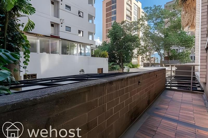 2BR 3th Fl • Terrace Views • close Provenza - image 3