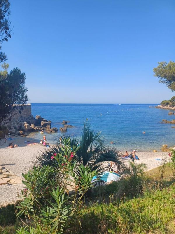 Apartment with sea view near Renécros beach - image 9