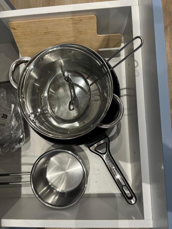 Drymades Studio Apartment - image 9
