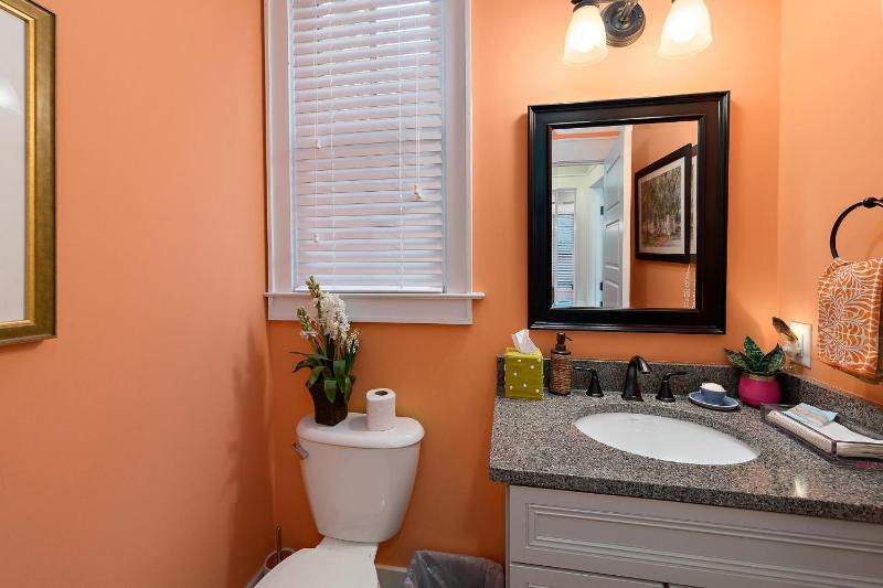 1052 Village Oaks Lane - image 18